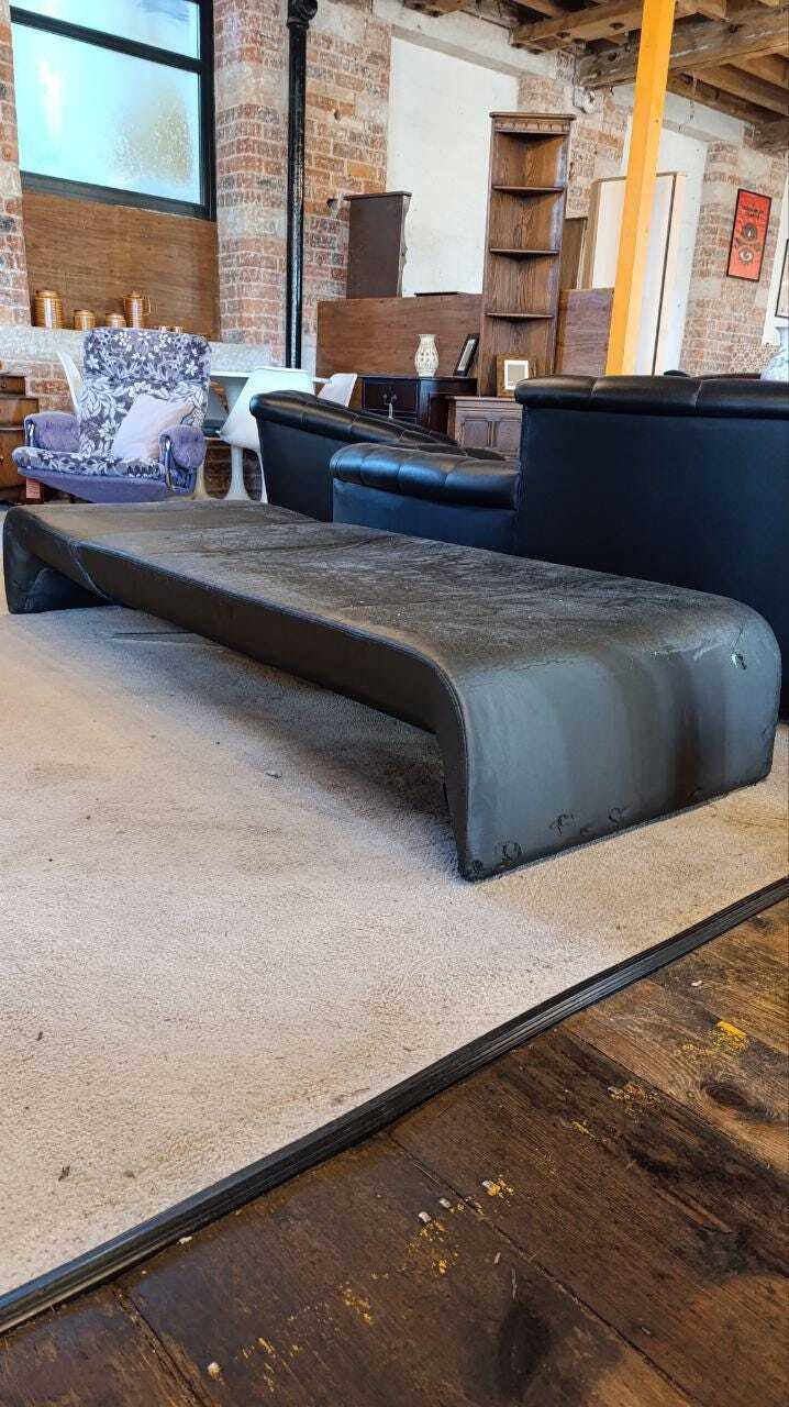 Ligne Roset Downtown Chaise Longue by Pascal Mourgue — photograph 2