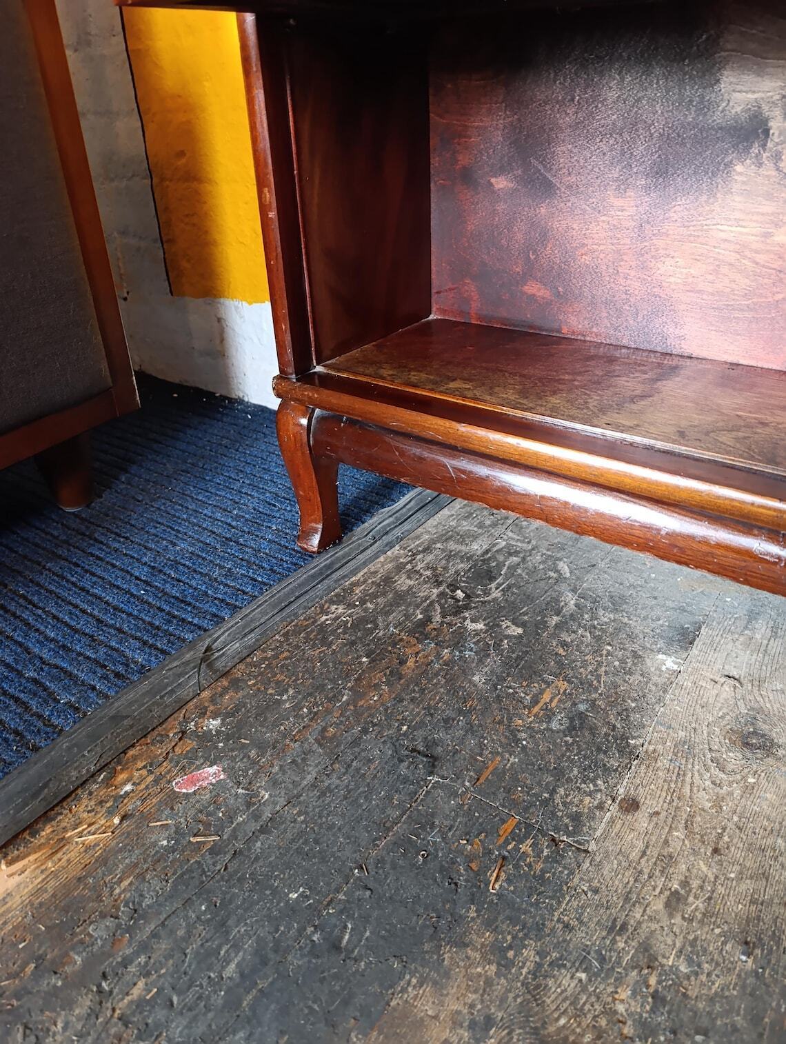 Globe-Wernicke Three-Section Barrister’s Bookcase — photograph 6
