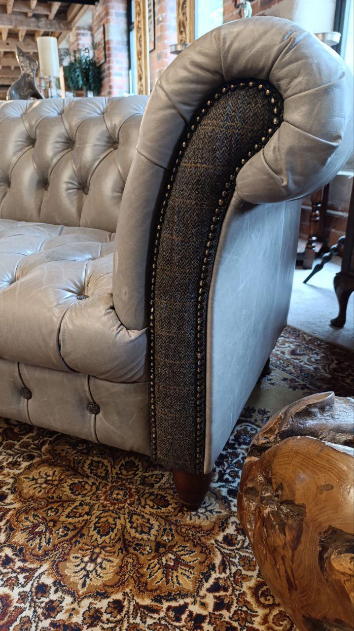 Grey Leather Chesterfield-Style Sofa — photograph 3