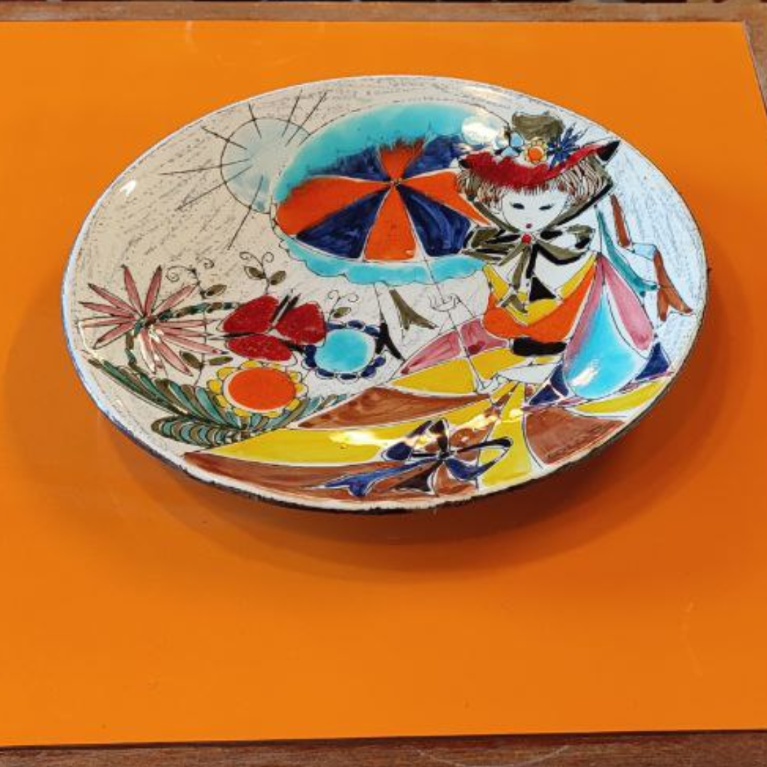 Hand-Painted Mid Century Scanware Pottery Plate with Sgraffito Design by Coccio