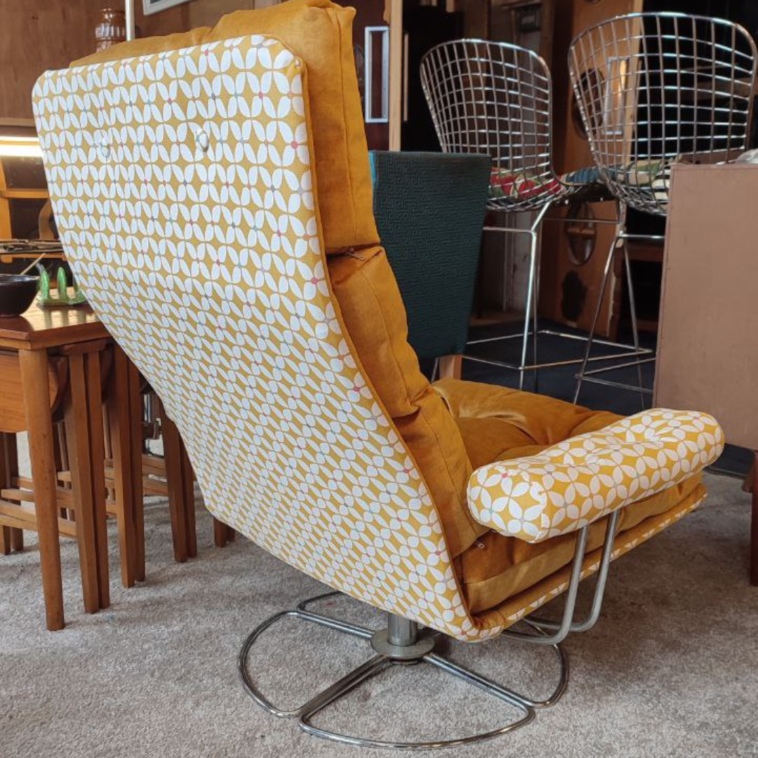 Retro discount swivel armchair